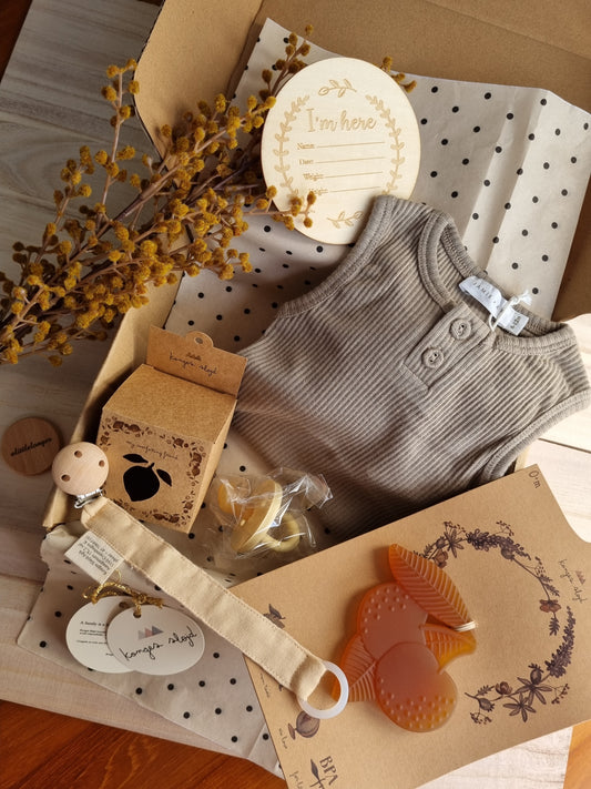 Oh Hello! Newborn Gift Set