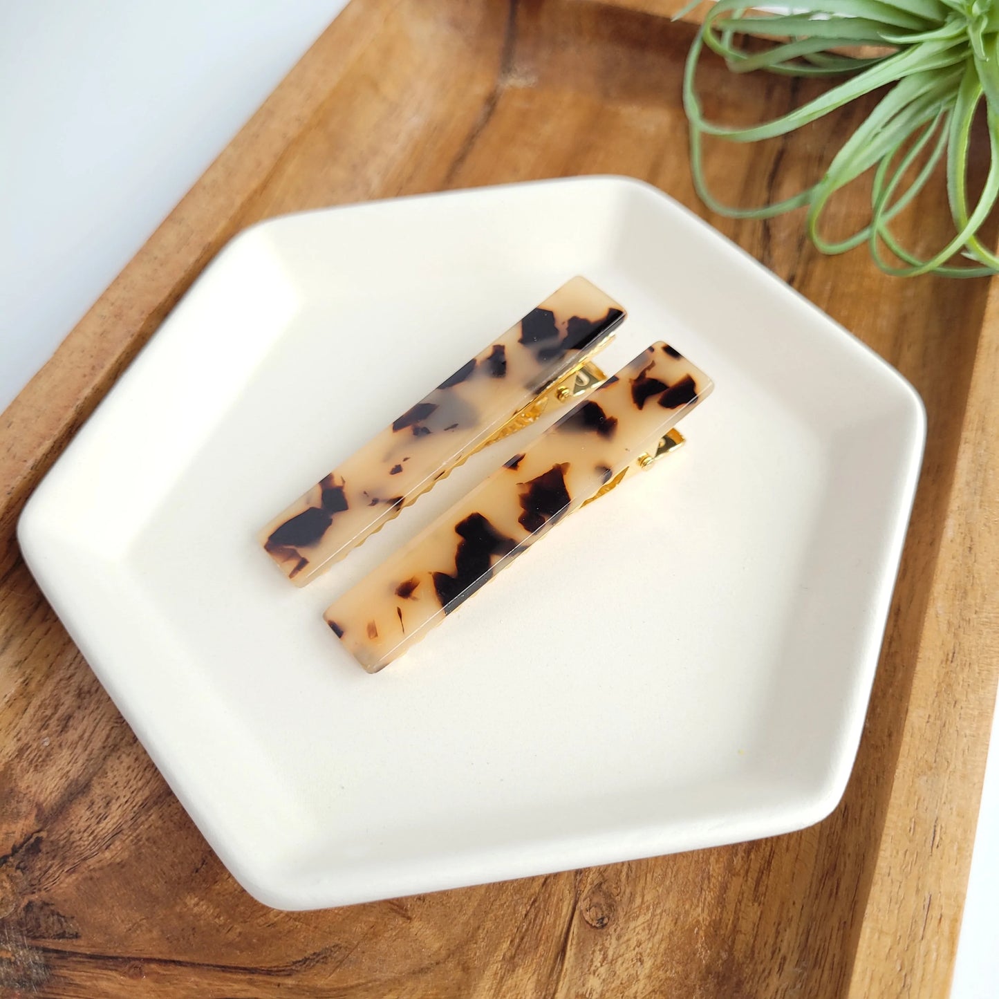 Eleanor Hair Clip - Blonde Tortoise
