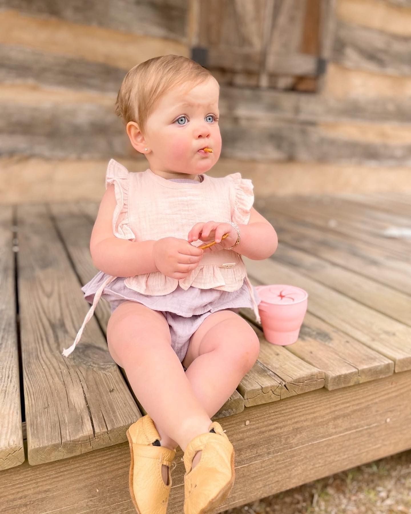 Muslin Cotton Ruffle Baby Bib - Pink